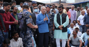 उखु किसान आन्दोलनलाई समर्थन गर्न माइतीघर पुगे बाबुराम भट्टराई