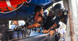 गोरखापत्र जलाउन खोज्दा काठमाडौंमा एक युवा पक्राउ