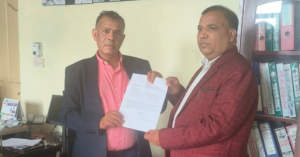 भ्रष्टचारी ठहर सर्लाहीका कांग्रेस सभापति सिंहले पदबाट दिए राजीनामा