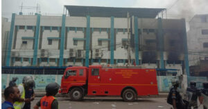 वीरगञ्जमा प्रदर्शनकारीले लगाए नेपाल टेलिकमको कार्यालयमा आगो