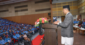 उच्च मनोबलका साथ काम गर्न प्रहरीलाई गृहमन्त्री अर्यालको निर्देशन