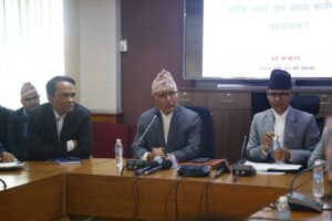 अर्थमन्त्री खनालले गरे पदभार ग्रहण