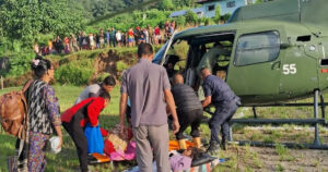 पाँचथर र इलामबाट सेनाको हेलिकोप्टरमार्फत ३ गर्भवतीको उद्धार