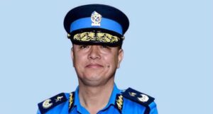 निवर्तमान आईजीपी खापुङलाई विदेश भ्रमण र उपत्यका छाड्न रोक