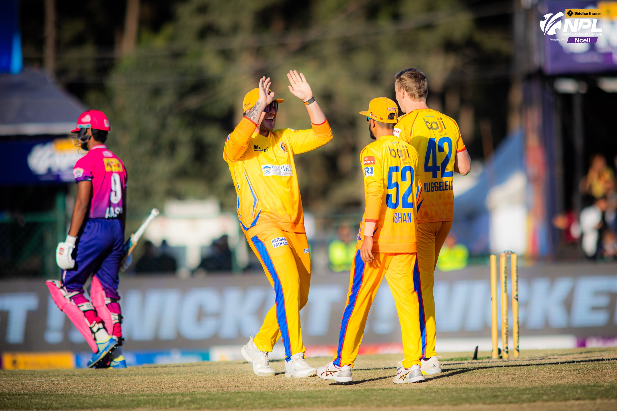 जनकपुरको खराब सुरुवात, पावर प्लेमै गुमायो तीन विकेट