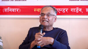 नेताहरूसँग लड्न सिक्नुपर्छ, नागरिक बन्न प्रश्न गर्न आवश्यक : सीके लाल