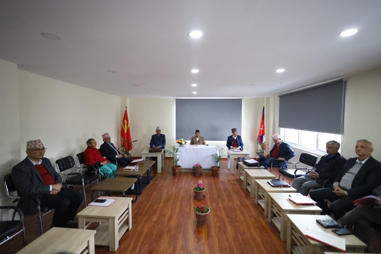 नेकपा एमालेको सचिवालय बैठक च्यासलमा सुरु