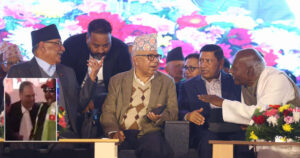 प्रचण्ड-माधवसहितको एकता घोषणा सभामा पुगे झलनाथ खनाल