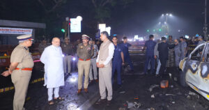 नयाँदिल्लीको लालकिल्ला स्टेशननजिक कारमा विस्फोट, १० को मृ*त्यु