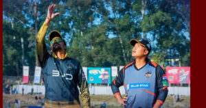 टस जितेर काठमान्डु गोर्खाजविरुद्ध फिल्डिङ्ग गर्दै चितवन