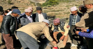 दानासाँघु खोलामा तिन दिनको फरकमा दुई पुलको शिलान्यास गोविन्दराज तिमिल्सेना : बाजुरा