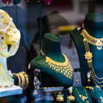 शुक्रबार सुनचाँदीको मूल्य घट्यो, आज कतिमा हुँदैछ कारोबार ?