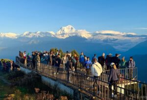 पर्यटक आउने मुख्य सिजन : एक महिनामै भित्रिए १ लाख २८ हजार