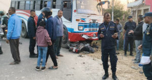 रौतहटमा सवारी दुर्घटना हुँदा बाबुको मृ*त्यु र छोराछोरी घाइते
