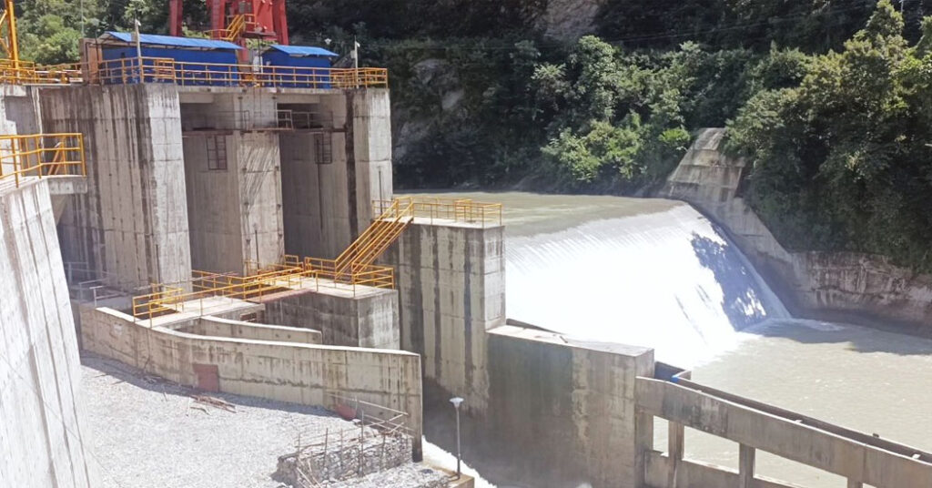 तीन सातादेखि ठप्प रहेको तमोर जलविद्युतको उत्पादन सुरु