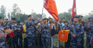 सशस्त्र प्रहरीको पूर्व-पश्चिम झण्डा मार्च सर्लाहीमा