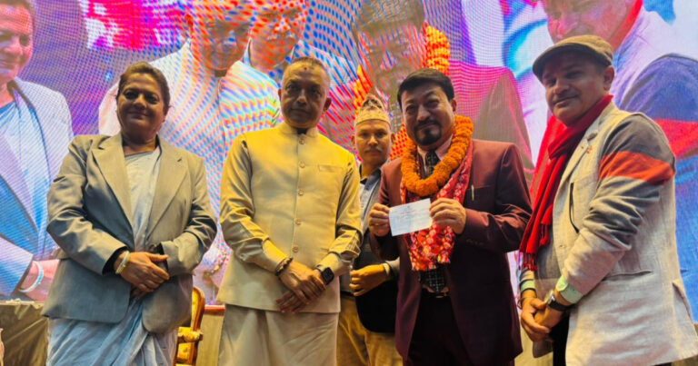 पूर्वमन्त्री रामवीरले त्यागे एमाले, रोजे कांग्रेस