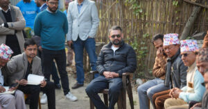 झापाका स्थानीय समस्याबारे जनप्रतिनिधि र व्यक्तित्वसँग बालेनको छलफल