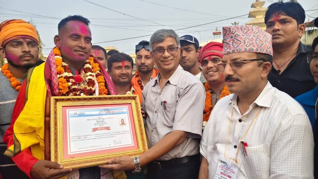 सर्लाही -२ मा रास्वपाका रविन महतो विजयी