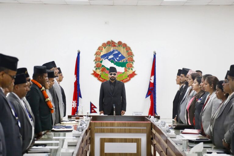 मन्त्रिपरिषद् बैठक सुरु