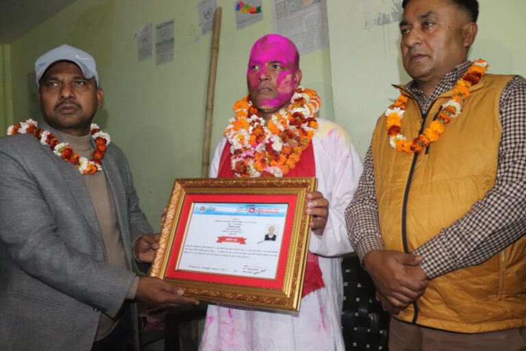 सर्लाही-४ मा गगनलाई हराउँदै अमरेश सिंह निर्वाचित