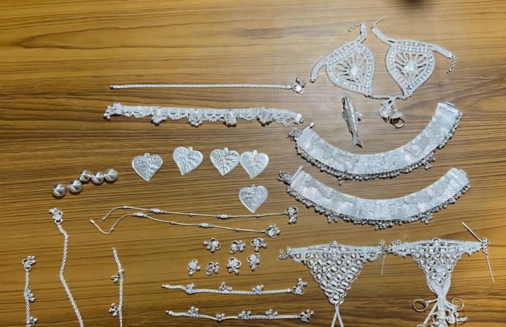 चाँदीको अवैध गरगहनासहित सर्लाहीबाट एक जना पक्राउ