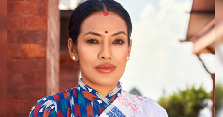 आशिका तामाङको निर्देशनविरुद्ध धादिङका पालिकाहरू प्रतिवादमा उत्रने