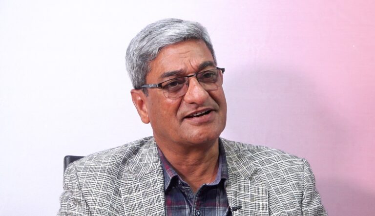 रमेश लेखकको बन्दी प्रत्यक्षीकरण रिटमा कारण देखाऊ आदेश