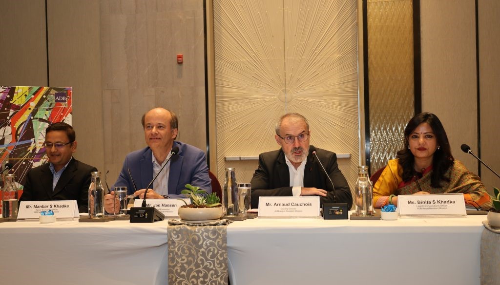 देशभित्रको अशान्ति र पश्चिम एसिया द्वन्द्वले नेपालको आर्थिक वृद्धि सुस्त : एडीबी