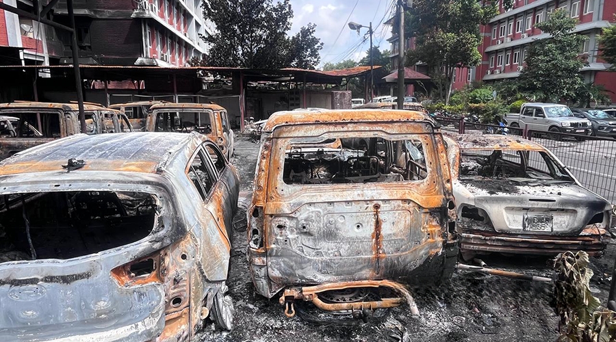 जलेका गाडीको नाममा इन्धन दुरुपयोग :अनुसन्धान गरी कारबाही गर्न मन्त्री मेहेताको निर्देशन