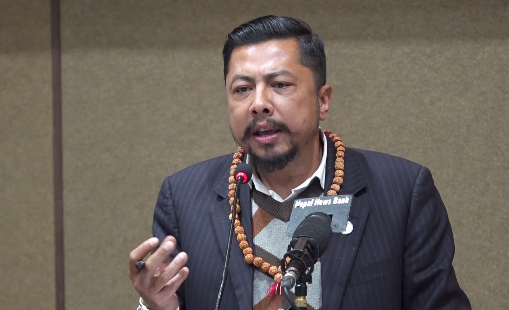 रुग्ण भई बसेका आयोजनाहरूलाई पहिला सम्पन्न गर्नुपर्छ : मन्त्री श्रेष्ठ