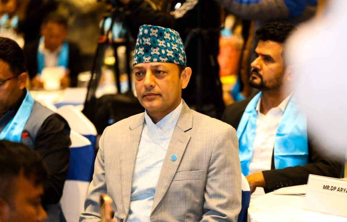 सभामुख डिपी अर्याल सवार गाडीलाई ट्राफिकले काट्यो चिट