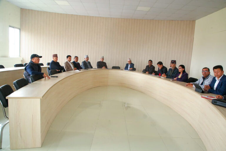 राष्ट्रिय सभा सदस्यहरूसहित एमाले संसदीय दलको बैठक जारी