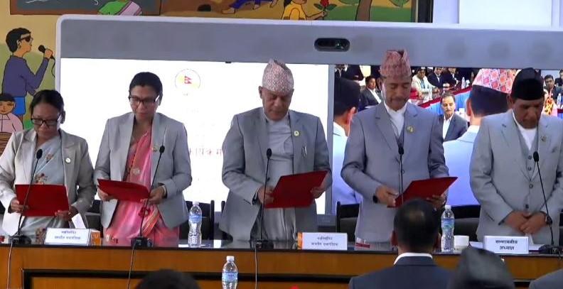 राष्ट्रियसभाका समिति सभापतिहरूले लिए पद तथा गोपनीयताको शपथ