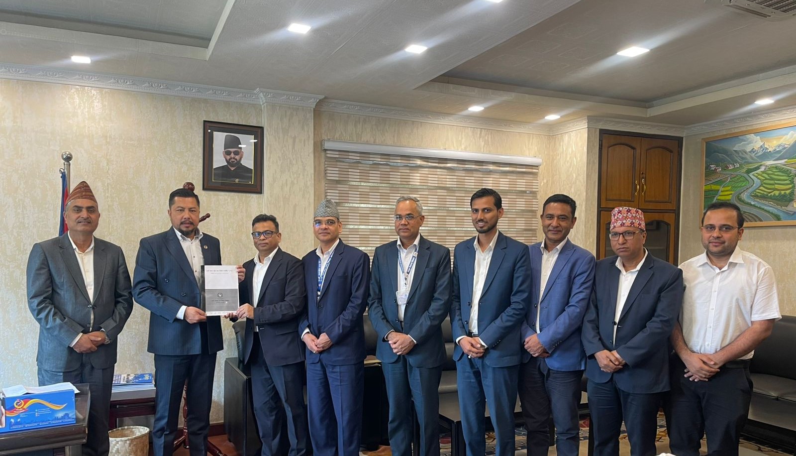 ‘ऊर्जा खपत वृद्धि तथा निर्यात रणनीति, २०८३’ मन्त्री श्रेष्ठ समक्ष पेश