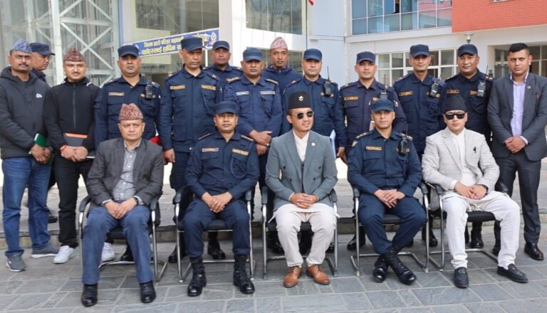 गृहमन्त्री गुरुङले गरे प्रहरी परिसर काठमाडौंको अवलोकन