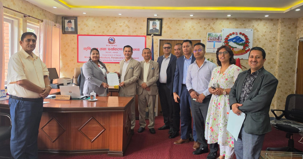 इप्पानले भेट्यो वनमन्त्री : निकुञ्जले रोकेका जलविद्युत आयोजनाको काम सुरु गराउन ध्यानाकर्षण