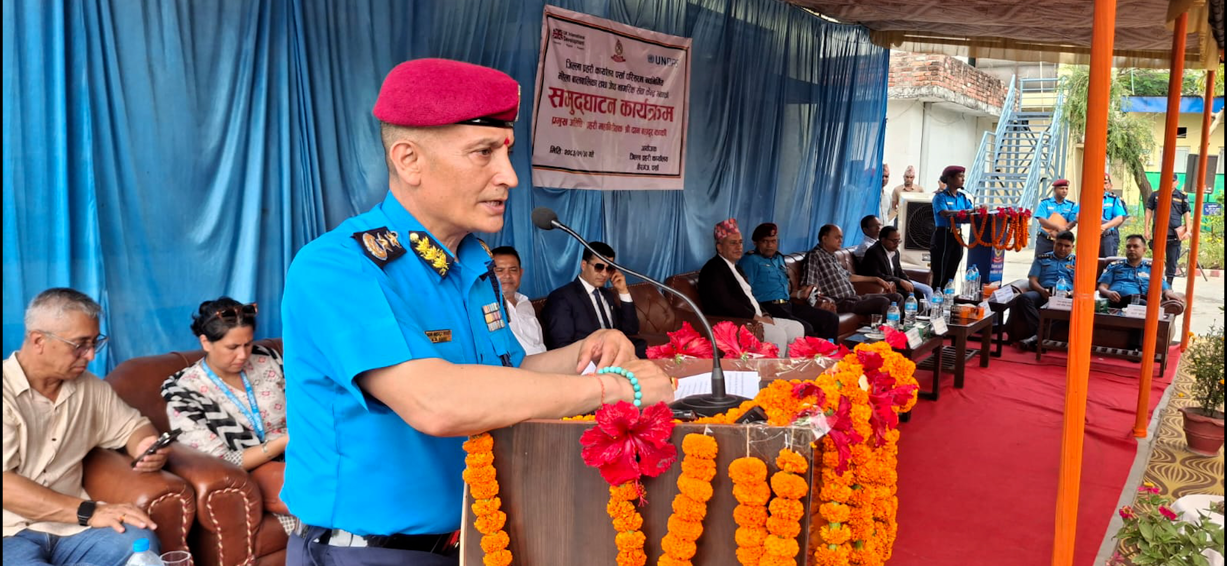 प्रहरी कार्यालयमा विचौलियाको प्रवेश रोक्न आइजी कार्कीको निर्देशन