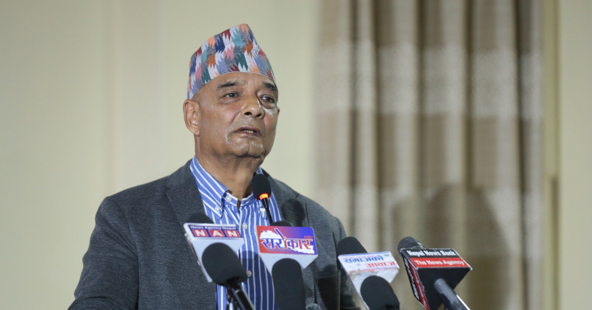 ‘राजासहितको प्रजातन्त्र’को नारासहित नयाँ पार्टी खोल्ने धवलशमशेरको घोषणा