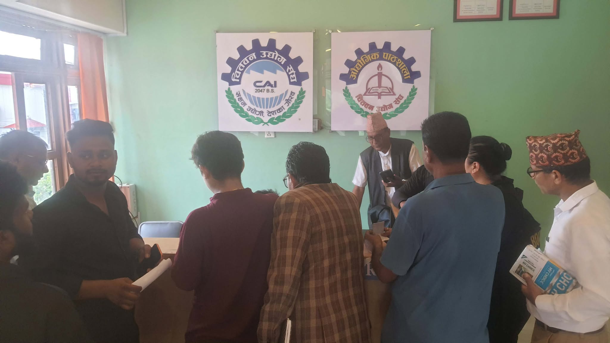 रास्वपा महाधिवेशन : प्रतिनिधिका नामावलीमाथि बिहानैदेखि दाबी विरोध जारी