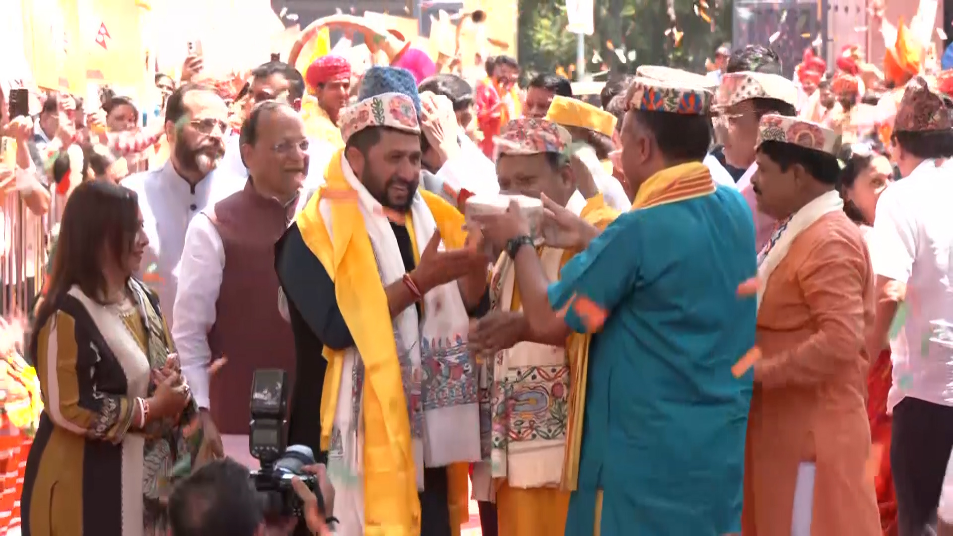 सभापति रवि लामिछानेलाई भाजपा मुख्यालयमा वाजागाजासहित स्वागत