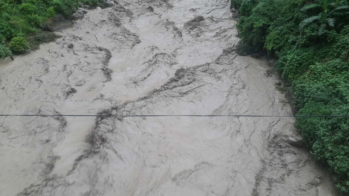 रसुवाको भोटेकोशी नदीमा ठूलो बाढी, आसपास क्षेत्रमा सचेत रहन आग्रह