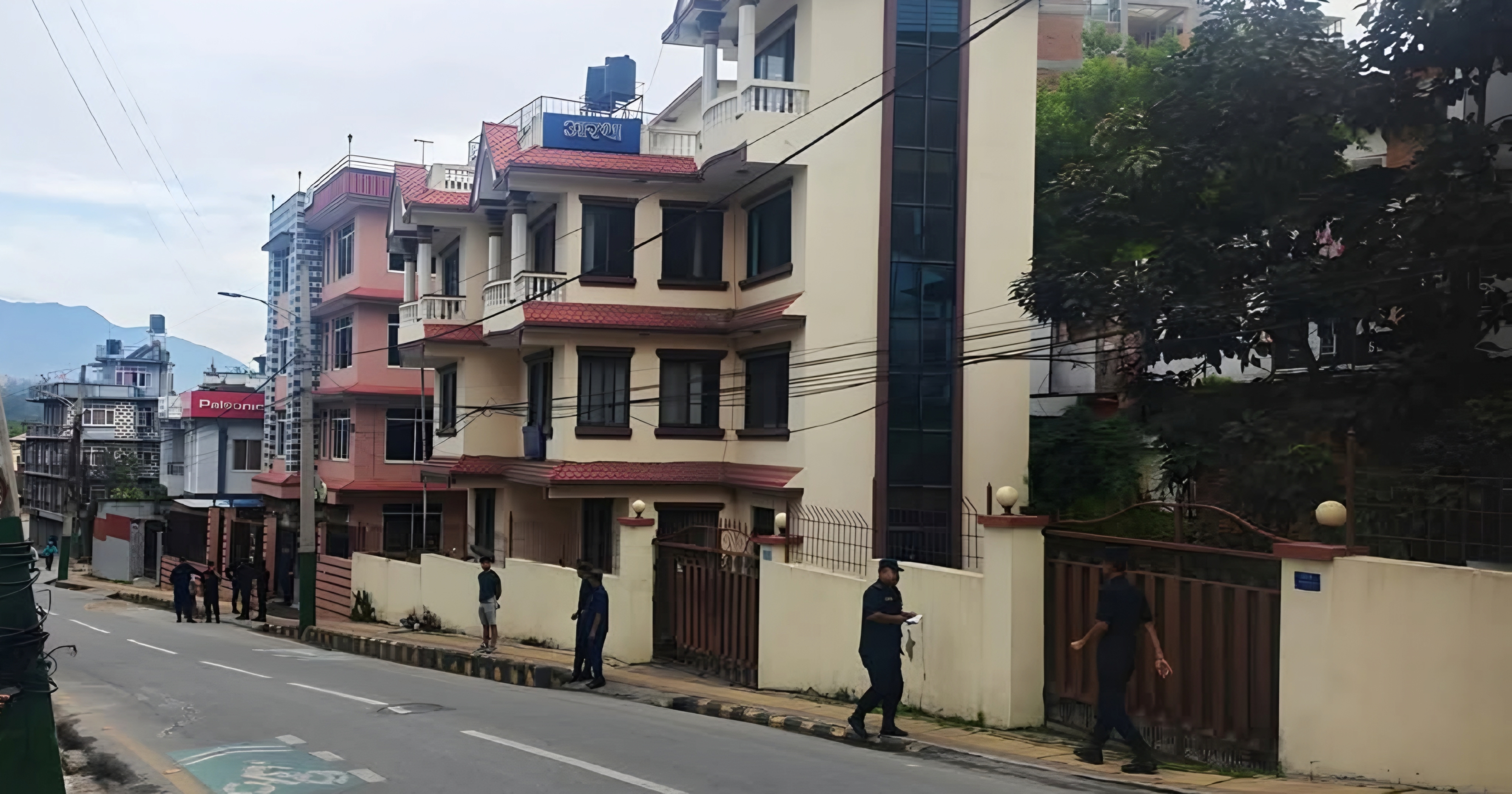 जनआस्थाको कार्यालयमा प्रहरीको छापा