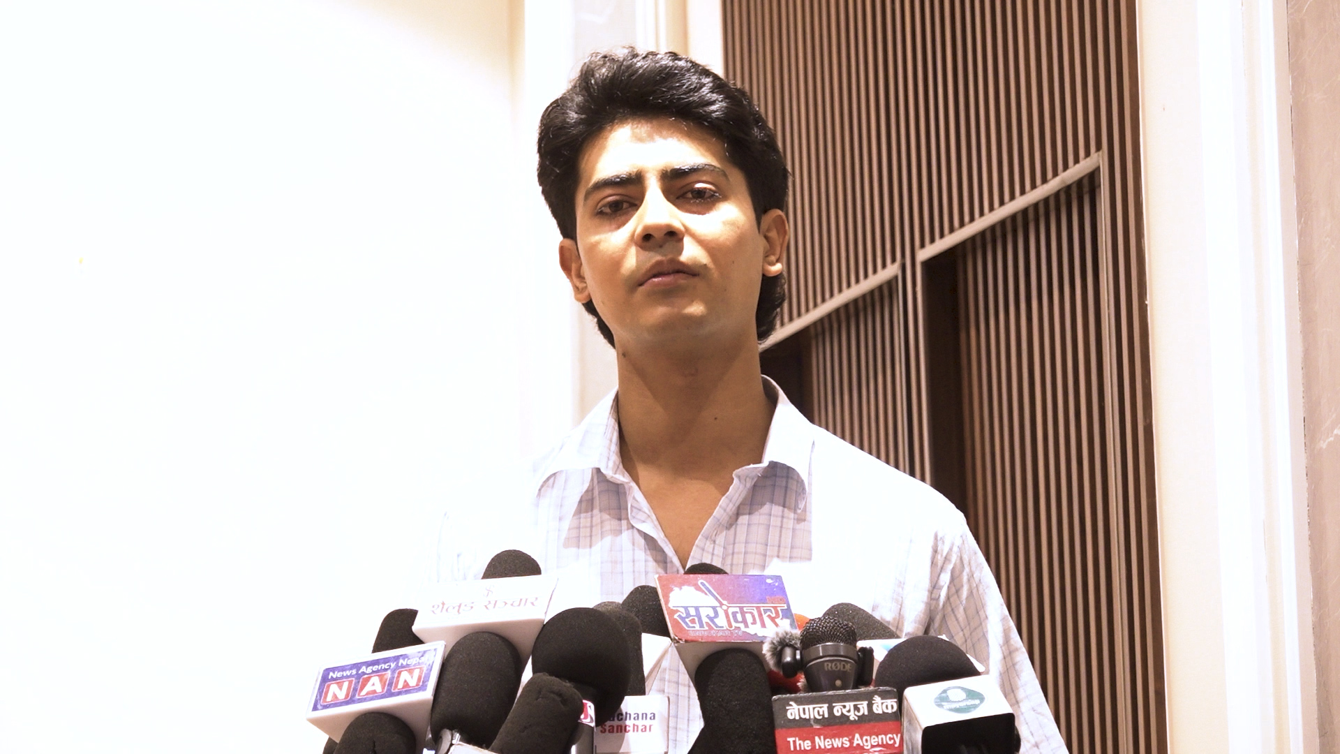 सानो घटनामा पनि सडकमा उतारेर सेनालाई सस्तो बनाइयो : मिराज ढुंगाना