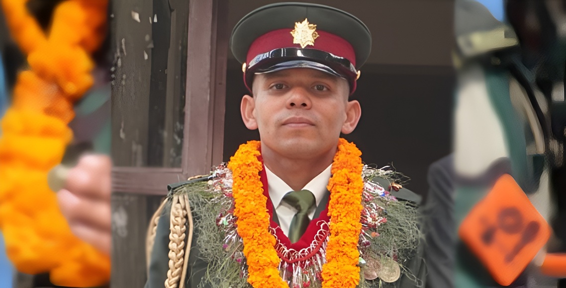 बाढीमा हराएका सहायक सेनानी धामीको कुशको श*व बनाएर अन्त्येष्टि