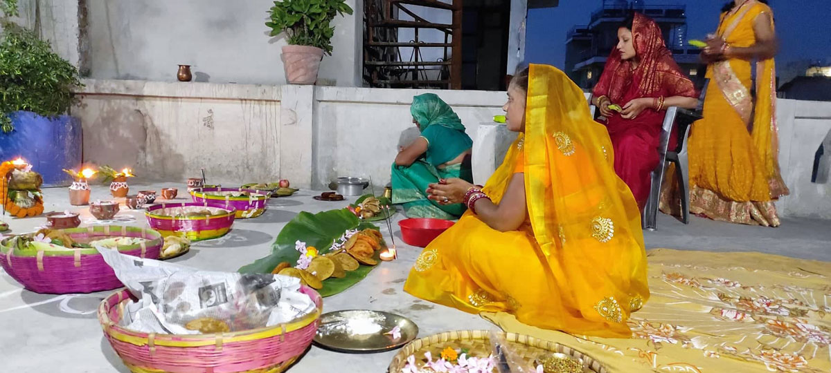 मिथिलाञ्चलमा क्षेत्रमा आज चौठ चन्द्र (चौरचन) पर्व मनाइँदै