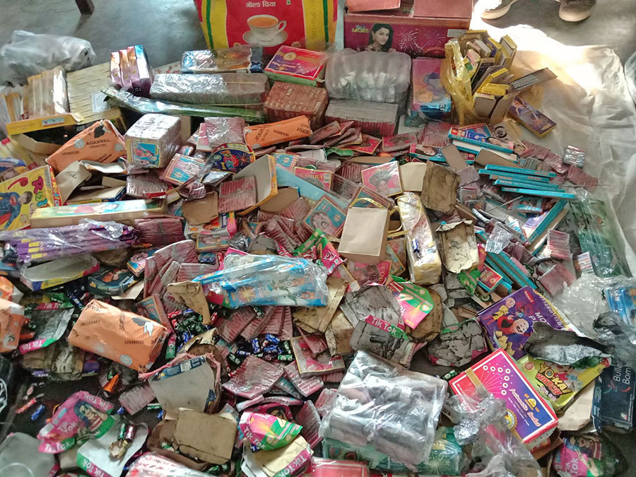 कञ्चनपुरमा १६ लाख बराबरको अवैध पटाका बरामद